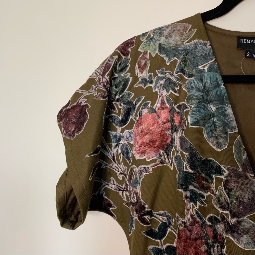 Hemant & Nandita Anthropologie Candida Velvet Midi Dress Floral Wrap Green 2 - Picture 5 of 7